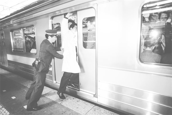 Иллюстрация к книге — Интервальное голодание. Как восстановить свой организм, похудеть и активизировать работу мозга [i_062.jpg]