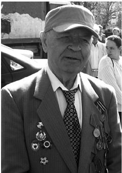 Иллюстрация к книге — Снайперы [i_003.jpg]