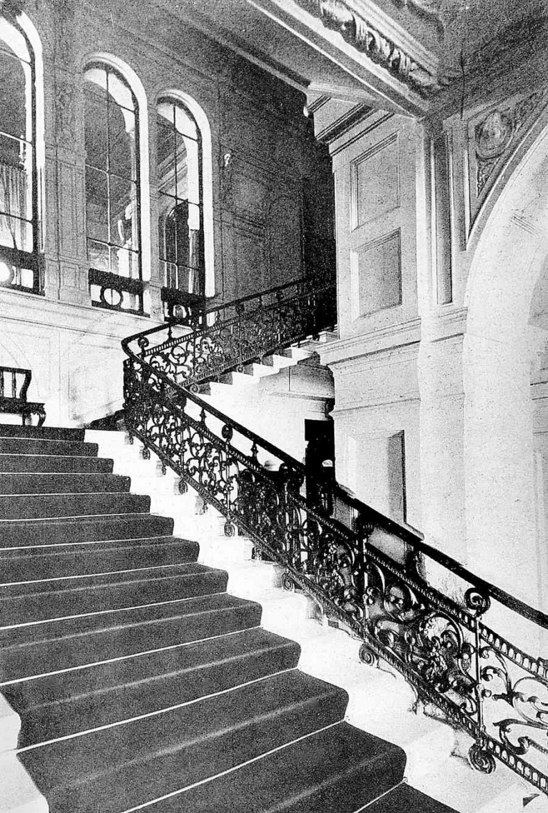 Иллюстрация к книге — История петербургских особняков. Дома и люди [i_019.jpg]