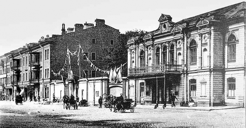 Иллюстрация к книге — История петербургских особняков. Дома и люди [i_166.jpg]