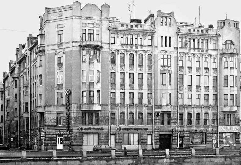 Иллюстрация к книге — История петербургских особняков. Дома и люди [i_193.jpg]