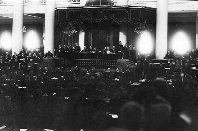 Иллюстрация к книге — Нам нужна великая Россия [i_024.jpg]