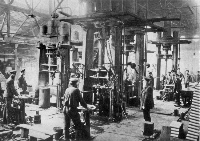 Иллюстрация к книге — Нам нужна великая Россия [i_034.jpg]