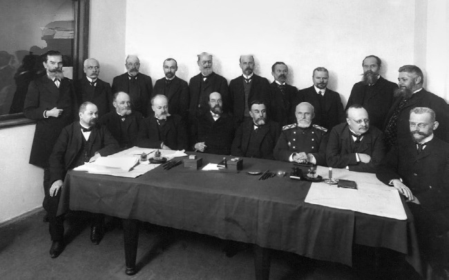 Иллюстрация к книге — Нам нужна великая Россия [i_040.jpg]