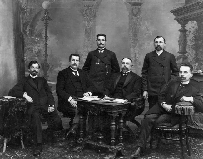 Иллюстрация к книге — Нам нужна великая Россия [i_043.jpg]