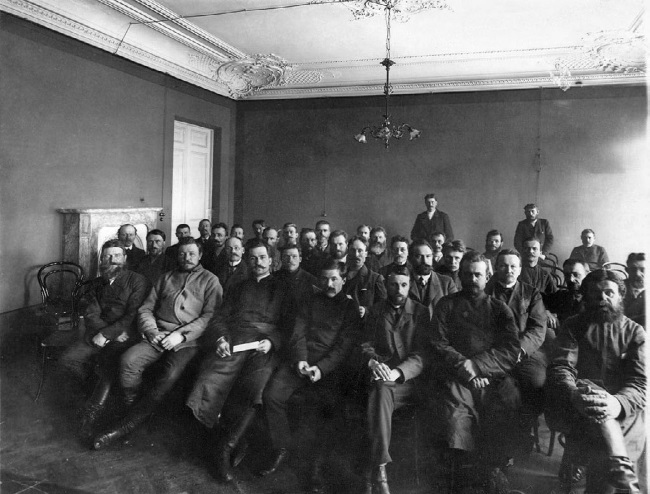 Иллюстрация к книге — Нам нужна великая Россия [i_048.jpg]