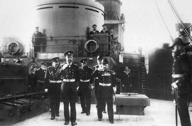 Иллюстрация к книге — Нам нужна великая Россия [i_127.jpg]