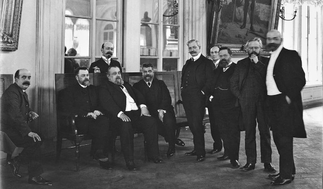 Иллюстрация к книге — Нам нужна великая Россия [i_158.jpg]