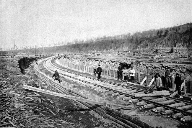 Иллюстрация к книге — Нам нужна великая Россия [i_217.jpg]