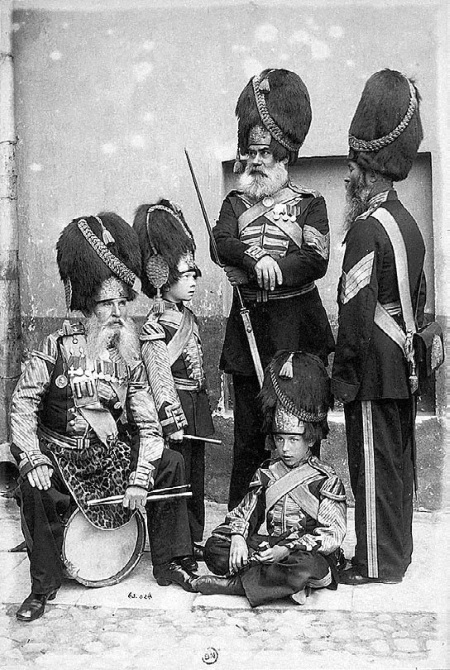 Иллюстрация к книге — Нам нужна великая Россия [i_260.jpg]