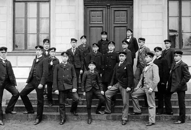 Иллюстрация к книге — Нам нужна великая Россия [i_312.jpg]