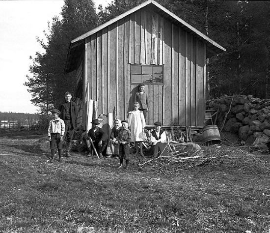 Иллюстрация к книге — Нам нужна великая Россия [i_320.jpg]