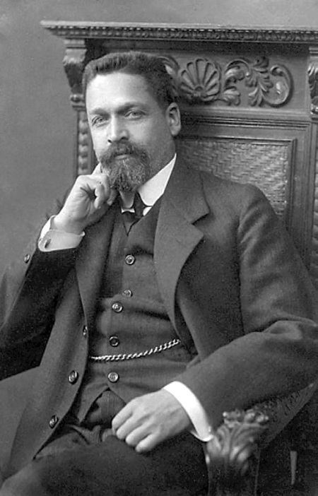 Иллюстрация к книге — Нам нужна великая Россия [i_333.jpg]