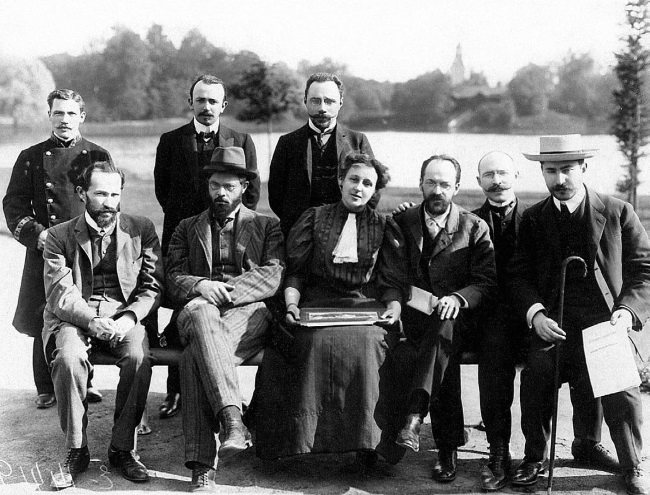 Иллюстрация к книге — Нам нужна великая Россия [i_380.jpg]