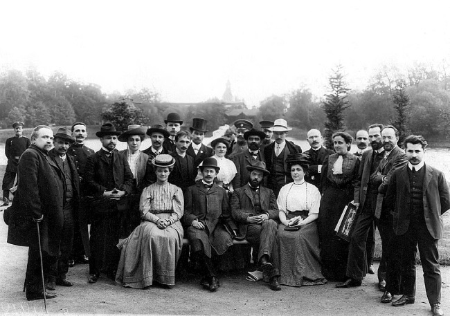 Иллюстрация к книге — Нам нужна великая Россия [i_381.jpg]