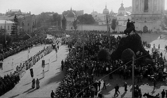 Иллюстрация к книге — Нам нужна великая Россия [i_393.jpg]