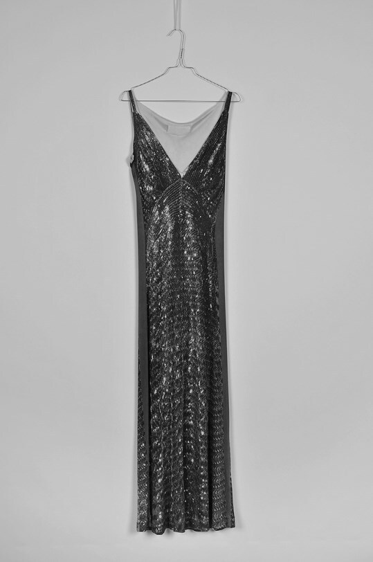 Иллюстрация к книге — Экспериментальная мода. Искусство перформанса, карнавал и гротескное тело [img_8.jpg]