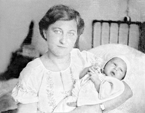 Иллюстрация к книге — О чём молчит лёд? О жизни и карьере великого тренера [i_002.jpg]