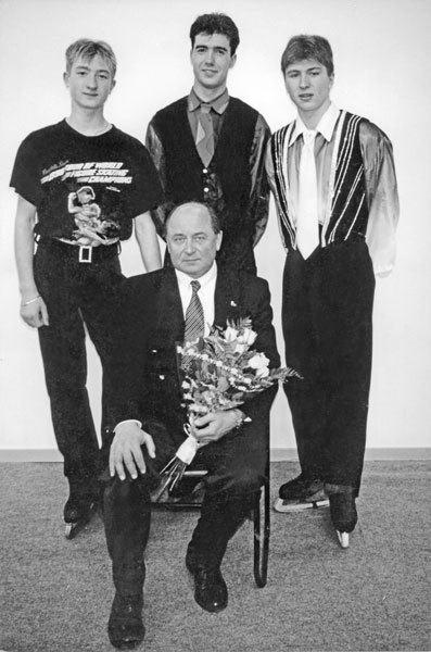 Иллюстрация к книге — О чём молчит лёд? О жизни и карьере великого тренера [i_015.jpg]