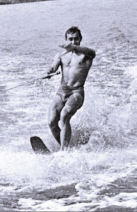 Иллюстрация к книге — О чём молчит лёд? О жизни и карьере великого тренера [i_022.jpg]