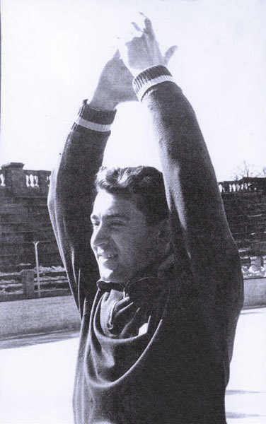 Иллюстрация к книге — О чём молчит лёд? О жизни и карьере великого тренера [i_026.jpg]