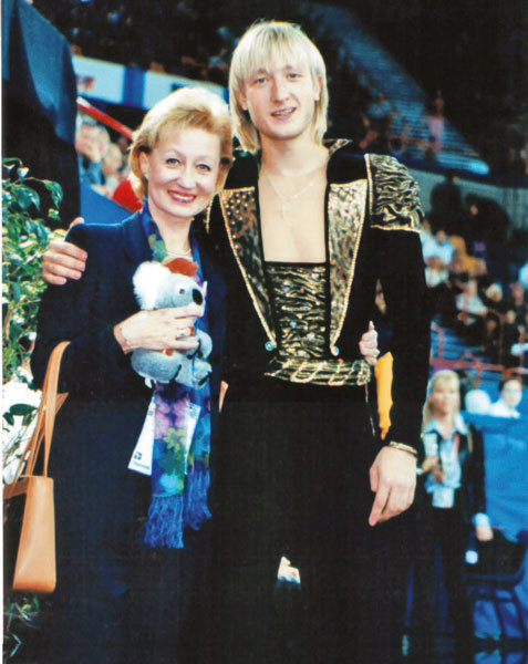 Иллюстрация к книге — О чём молчит лёд? О жизни и карьере великого тренера [i_067.jpg]