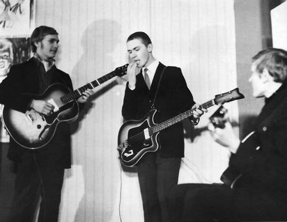 Иллюстрация к книге — Запрещенный Союз. Хиппи, мистики, диссиденты [i_002.jpg]