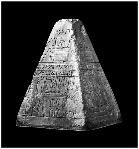 Иллюстрация к книге — Египетские мифы. От пирамид и фараонов до Анубиса и «Книги мертвых» [i_011.jpg]