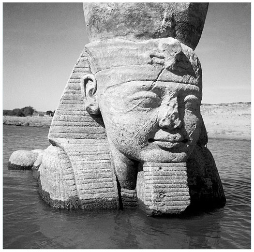 Иллюстрация к книге — Египетские мифы. От пирамид и фараонов до Анубиса и «Книги мертвых» [i_094.jpg]