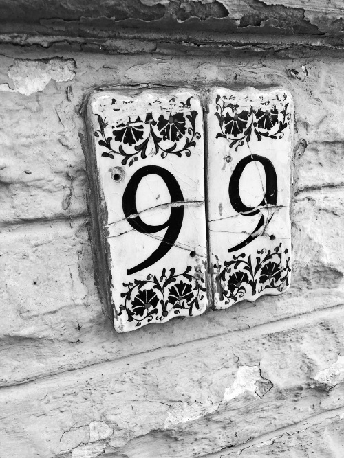 Иллюстрация к книге — На берегах Босфора. Стамбул в рецептах, историях и криках чаек [i_039.jpg]