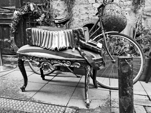 Иллюстрация к книге — На берегах Босфора. Стамбул в рецептах, историях и криках чаек [i_064.jpg]