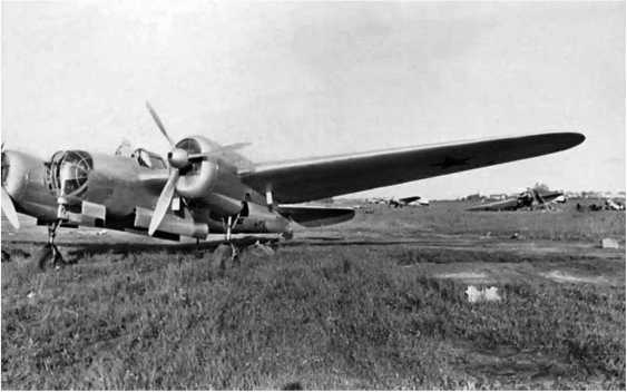 Иллюстрация к книге — Приграничное сражение 1941. Первая битва Великой Отечественной [i_024.jpg]