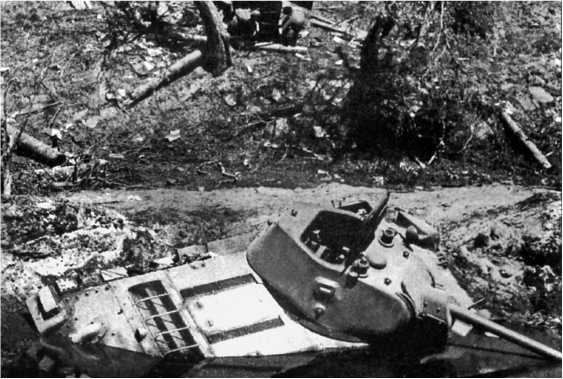 Иллюстрация к книге — Приграничное сражение 1941. Первая битва Великой Отечественной [i_090.jpg]