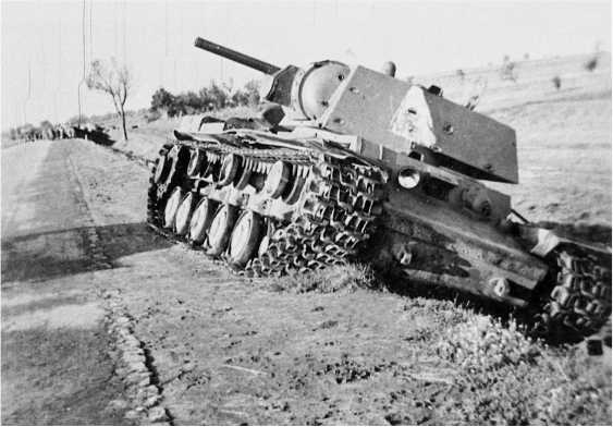 Иллюстрация к книге — Приграничное сражение 1941. Первая битва Великой Отечественной [i_164.jpg]