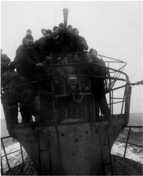 Иллюстрация к книге — Битва за Атлантику. Откуда пришли «волчьи стаи»? [i_008.jpg]