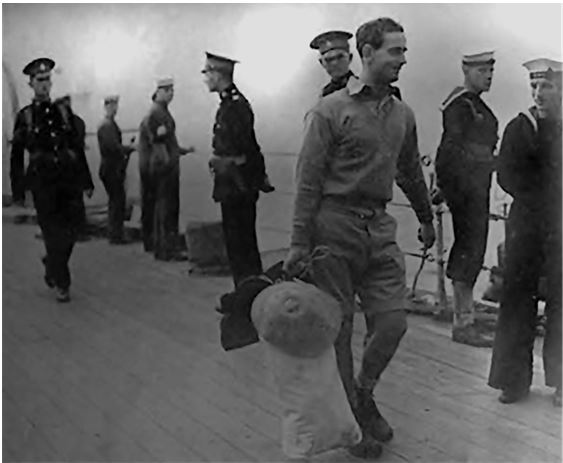 Иллюстрация к книге — Битва за Атлантику. Откуда пришли «волчьи стаи»? [i_017.jpg]