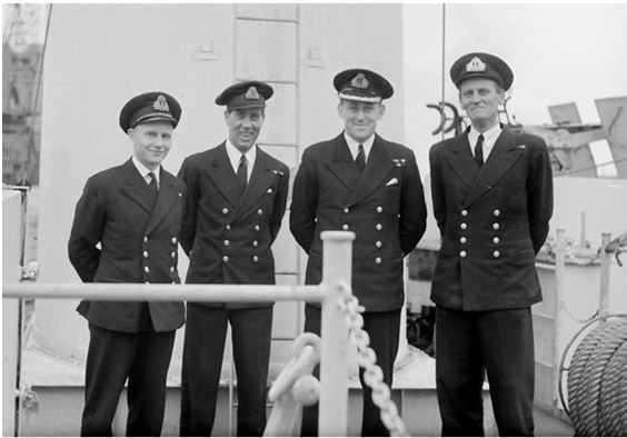 Иллюстрация к книге — Битва за Атлантику. Откуда пришли «волчьи стаи»? [i_045.jpg]