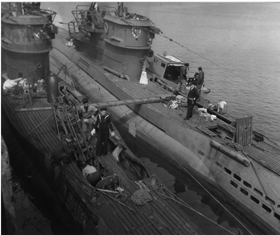 Иллюстрация к книге — Битва за Атлантику. Откуда пришли «волчьи стаи»? [i_085.jpg]