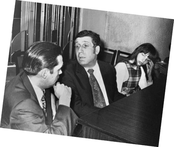 Иллюстрация к книге — Приеду к обеду. Мои истории с моей географией [i_014.jpg]