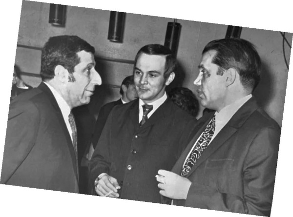 Иллюстрация к книге — Приеду к обеду. Мои истории с моей географией [i_015.jpg]