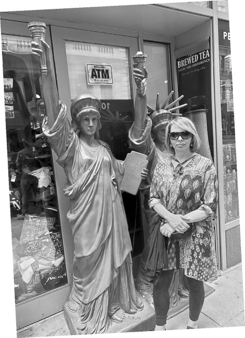 Иллюстрация к книге — Приеду к обеду. Мои истории с моей географией [i_083.jpg]