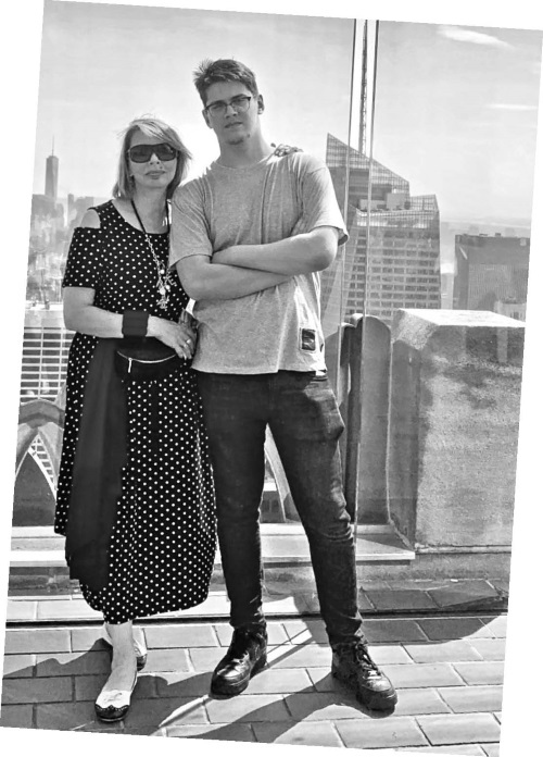 Иллюстрация к книге — Приеду к обеду. Мои истории с моей географией [i_085.jpg]