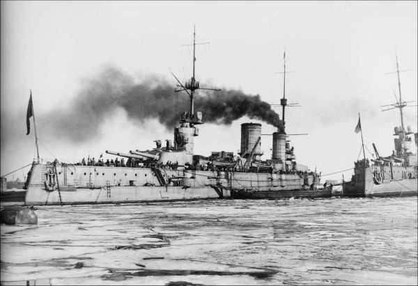 Иллюстрация к книге — Мифы и правда Кронштадтского мятежа. Матросская контрреволюция 1918–1921 гг. [i_002.jpg]