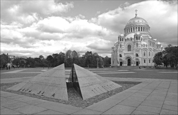 Иллюстрация к книге — Мифы и правда Кронштадтского мятежа. Матросская контрреволюция 1918–1921 гг. [i_028.jpg]