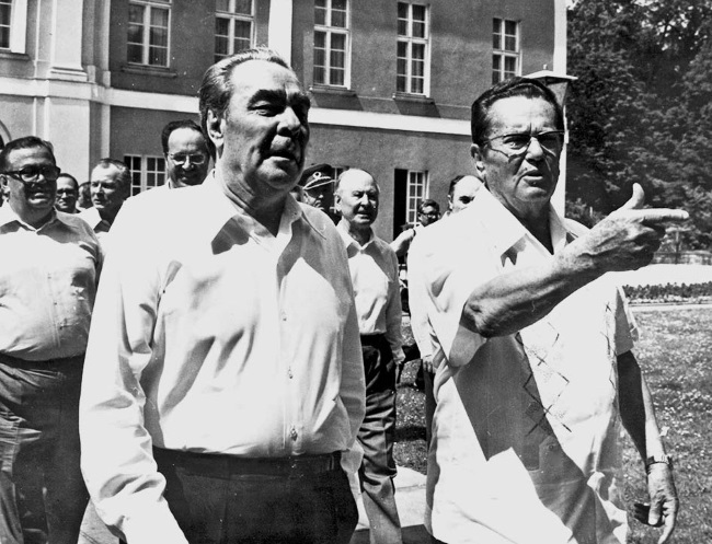 Иллюстрация к книге — Тито и товарищи [i_041.jpg]