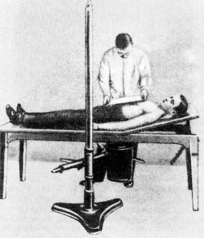 Иллюстрация к книге — Солнечное вещество и другие повести, а также Жизнь и судьба Матвея Бронштейна и Лидии Чуковской (сборник) [i_046.jpg]