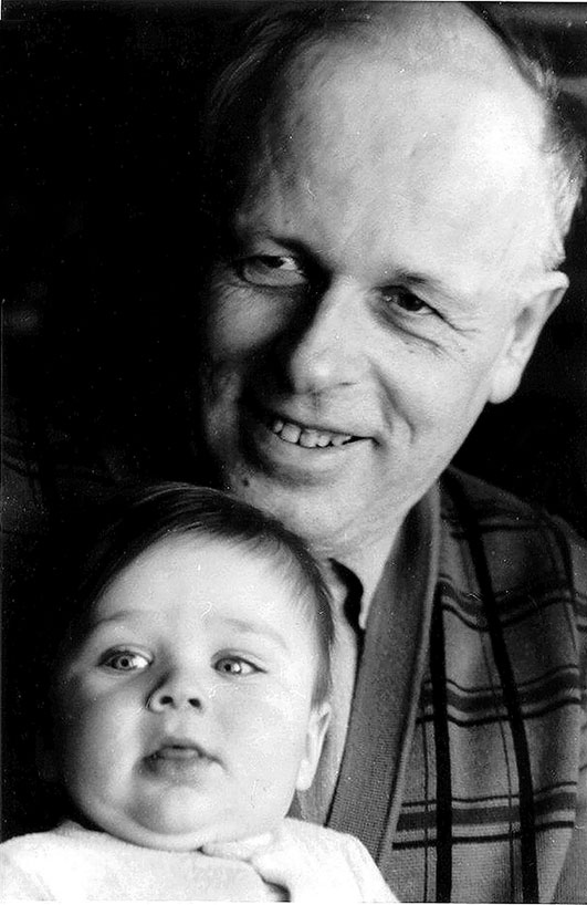 Иллюстрация к книге — Солнечное вещество и другие повести, а также Жизнь и судьба Матвея Бронштейна и Лидии Чуковской (сборник) [i_139.jpg]