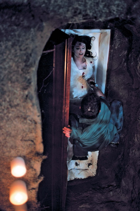 Иллюстрация к книге — Сверхъестественное. Книга монстров, призраков, демонов и оживших мертвецов [i_043.jpg]