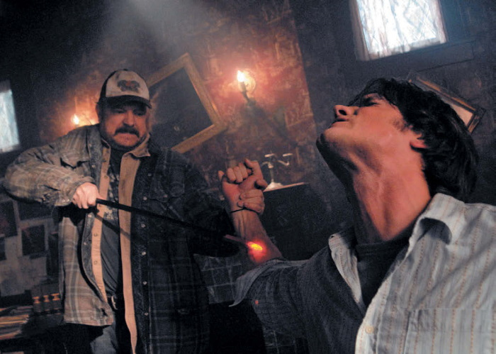 Иллюстрация к книге — Сверхъестественное. Книга монстров, призраков, демонов и оживших мертвецов [i_064.jpg]