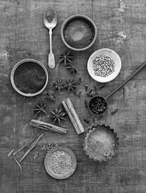 Иллюстрация к книге — Гормон – и с чем его едят. Рецепты женского здоровья [i_028.jpg]